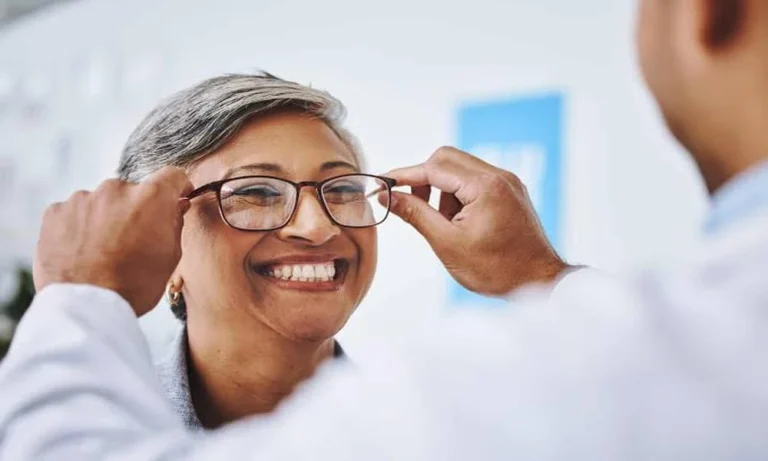 Qualities to Consider When Selecting a Local Optician for your Family