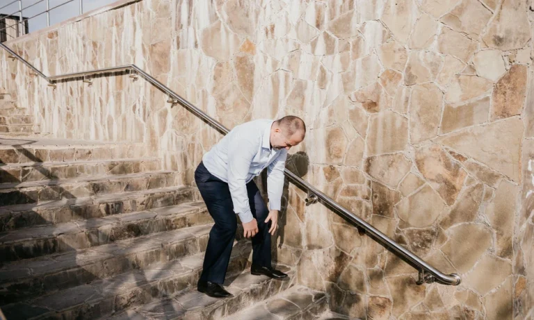 Why Knee Joint Pain Can Change the Way You Move Without You Realising It